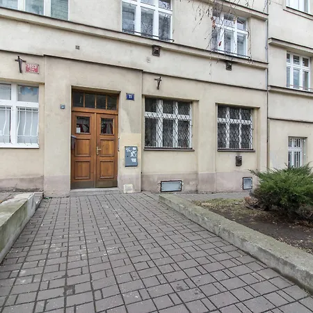 Cosy Modern In Vinohrady By Easybnb プラハ
